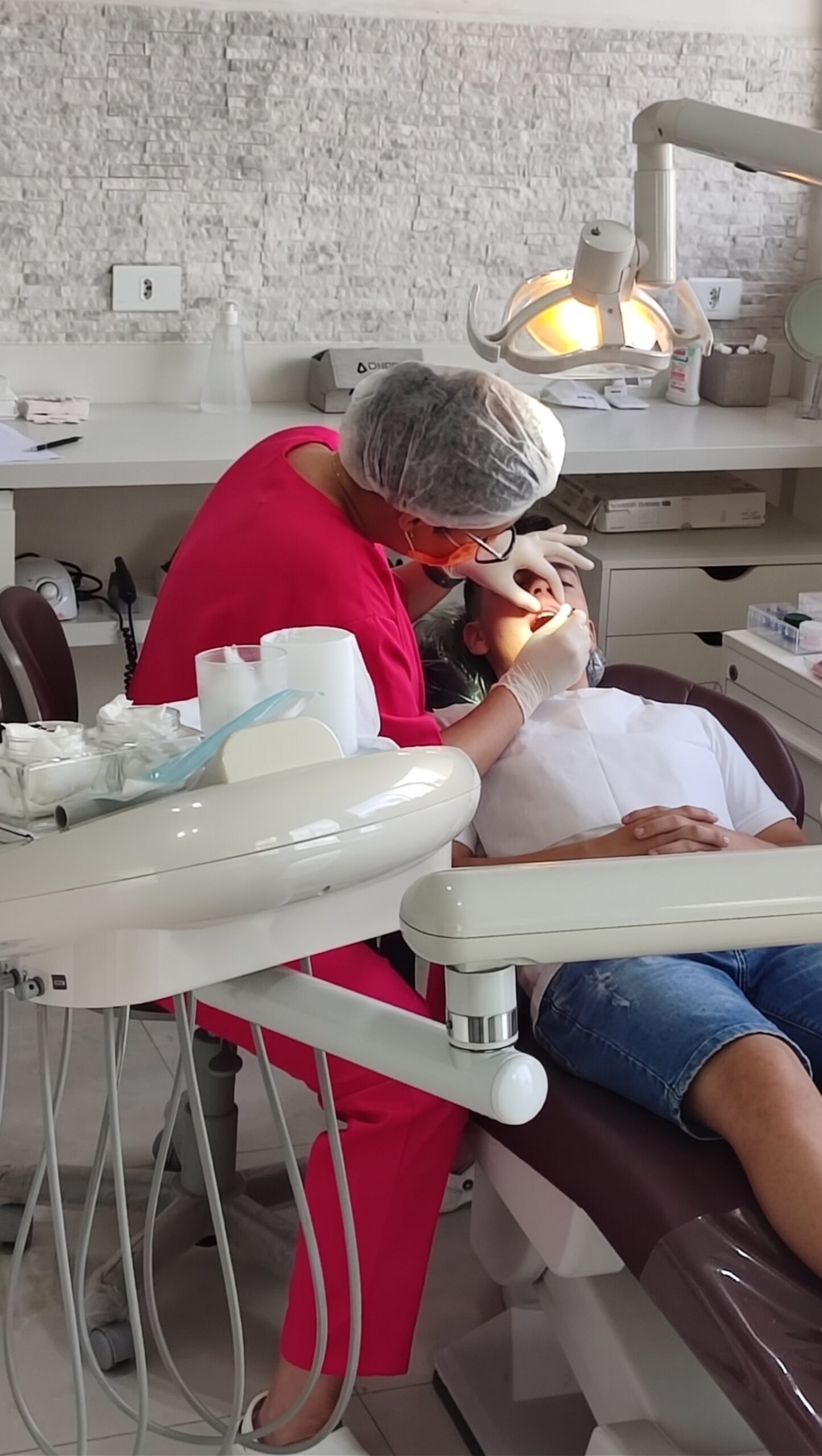 Tratamento de Canal na toos Odontologia em Santana